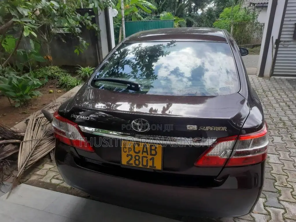 Toyota Premio 2013 Car (Used)