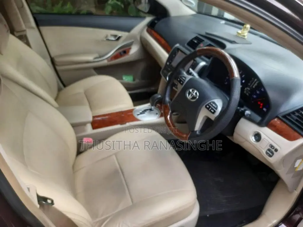 Toyota Premio 2013 Car (Used)