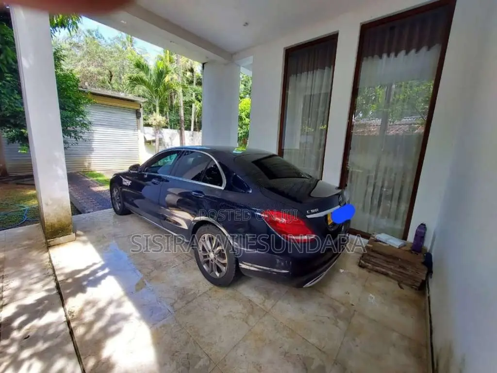 Mercedes-Benz C180 2014 Car (Used)