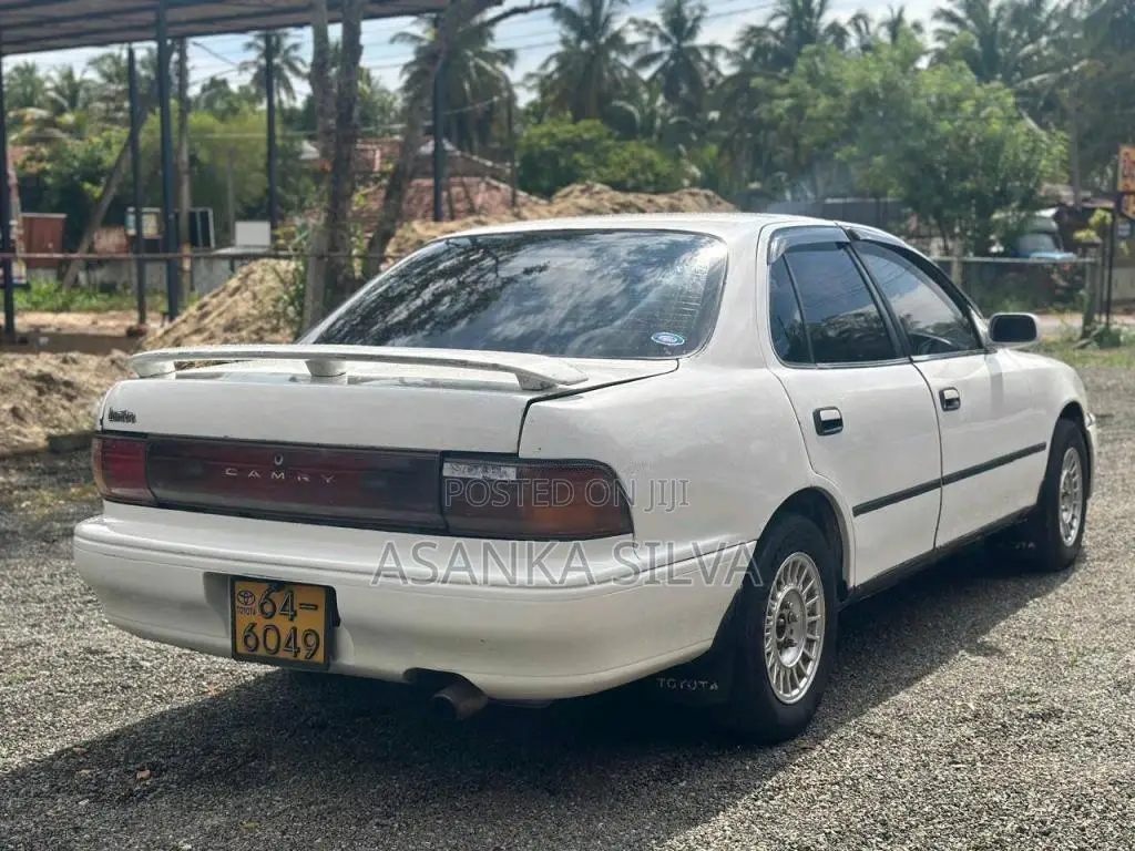 Toyota Camry 1991 Car (Used)