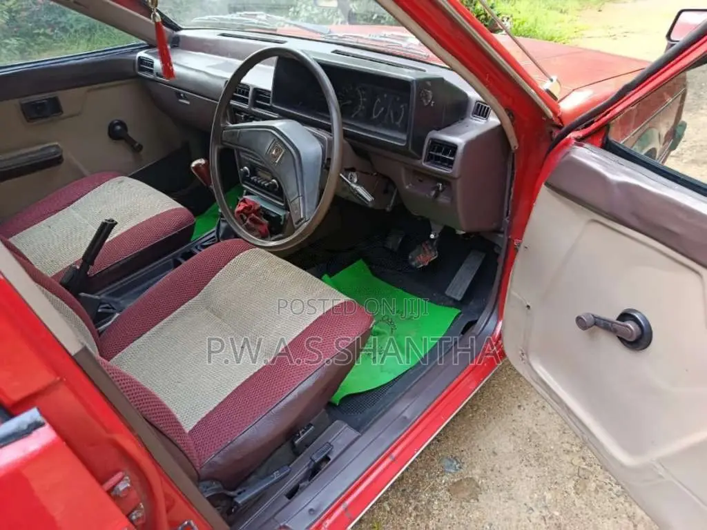 Mitsubishi Lancer Box 1981 Car (Used)