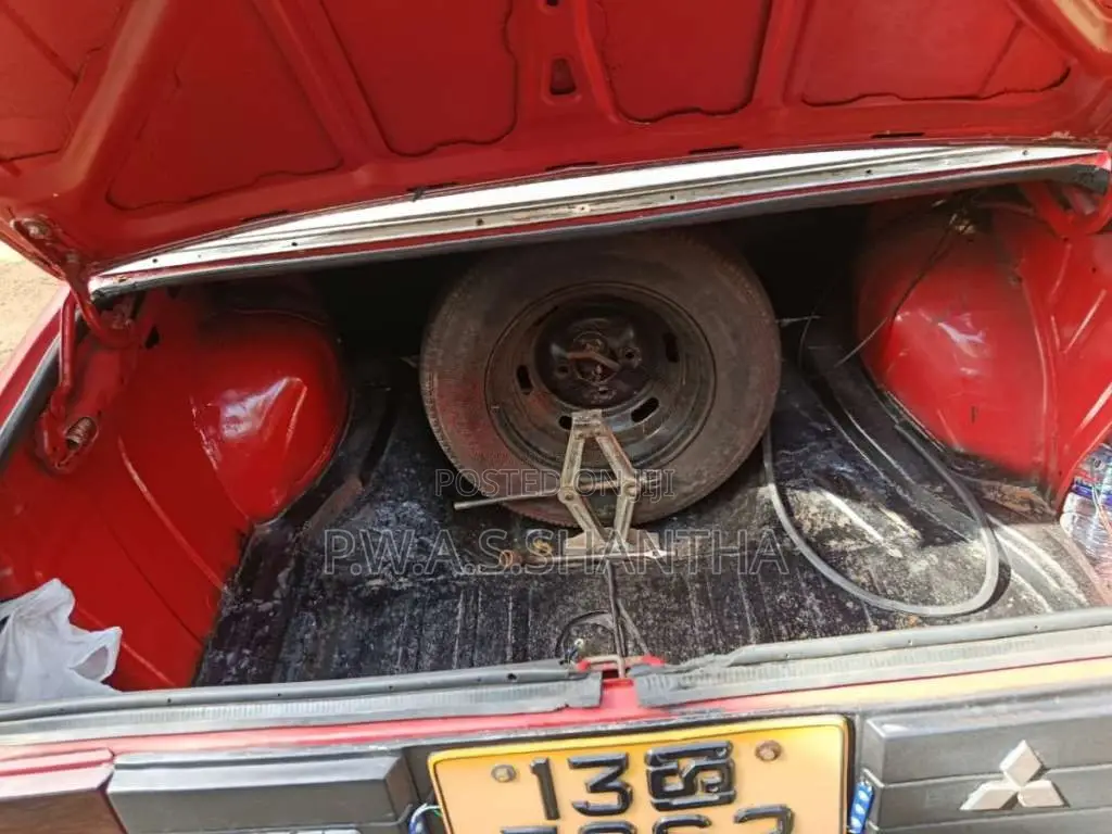 Mitsubishi Lancer Box 1981 Car (Used)