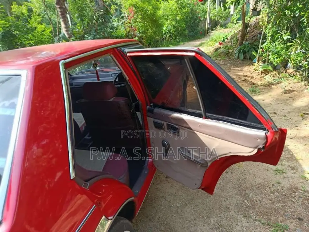 Mitsubishi Lancer Box 1981 Car (Used)