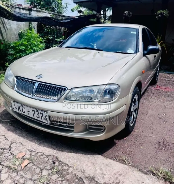 Nissan N16 2006 Car (Used)