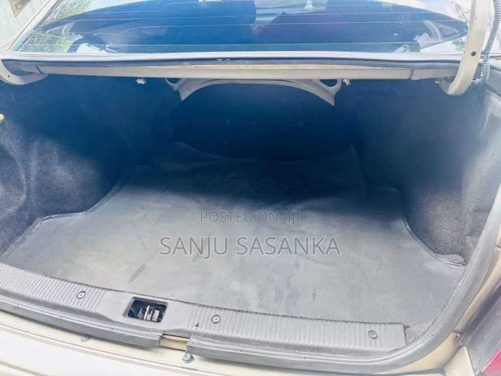 Nissan N16 2006 Car (Used)