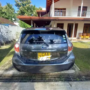 Toyota Aqua G Grade 2012 Car (Used)