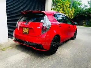 Toyota Aqua 2013 Car (Used)