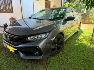 Honda Civic Ex 2018 Car (Used)