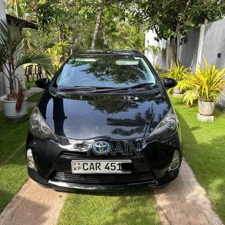 Toyota Aqua G Grade Limited Edition 2013 Car (Used)