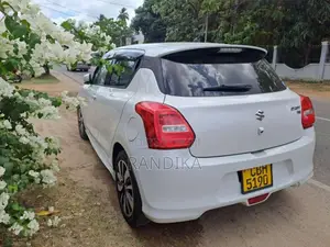 Suzuki Swift RS 2017 Car (Used)