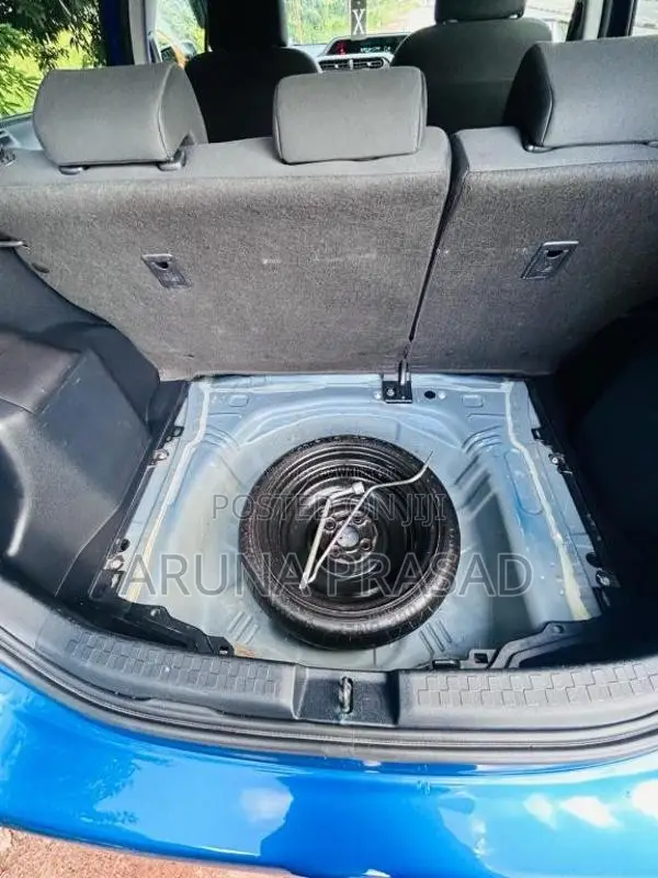 Toyota Aqua 2014 Car (Used)