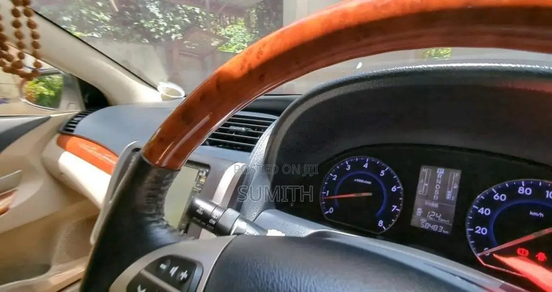 Toyota Premio 2013 Car (Used)