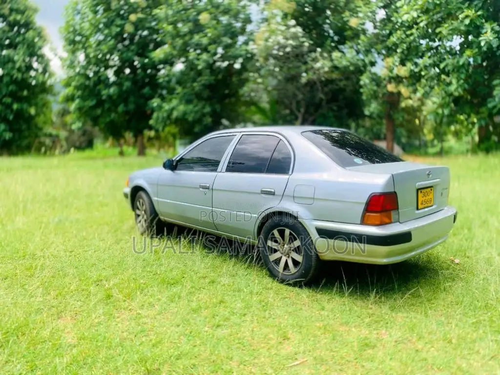Toyota Corsa 1995 Car (Used)