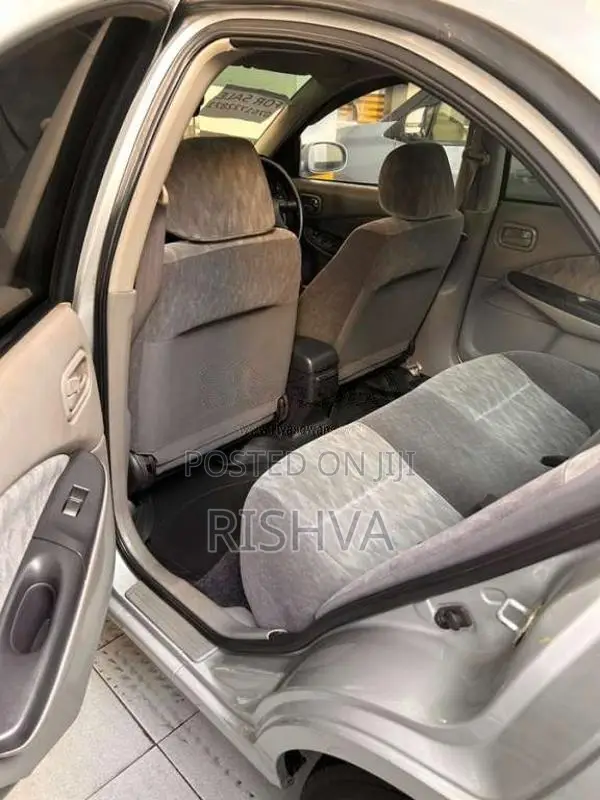 Nissan N16 2000 Car (Used)