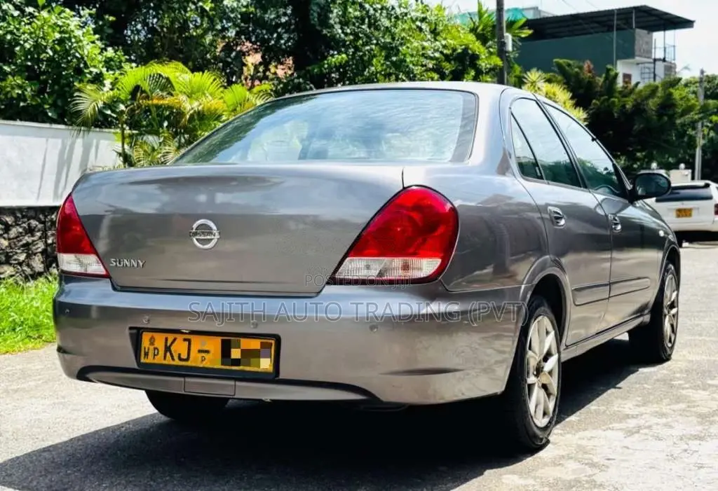 Nissan Sunny N17 2010 Car (Used)