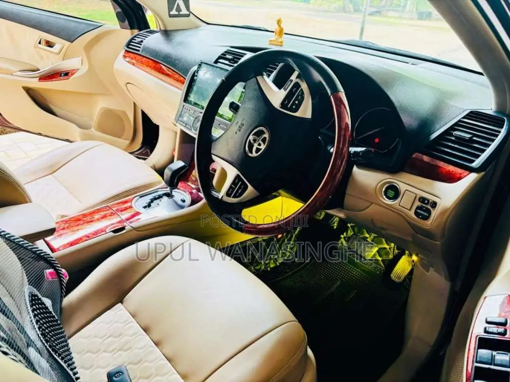 Toyota Premio 2014 Car (Used)