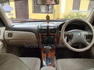 Nissan Bluebird Sylphy N16 2000 Car (Used)