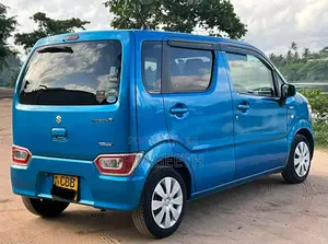 Suzuki Wagon R FX 2018 Car (Used)