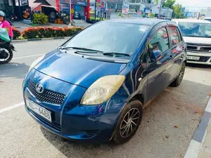 Toyota Vitz 2007 Car (Used)
