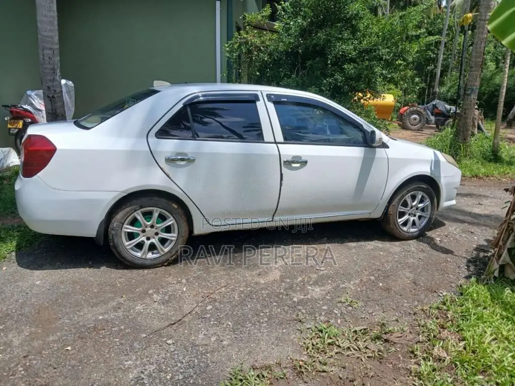 Micro MX7 2014 Car (Used)