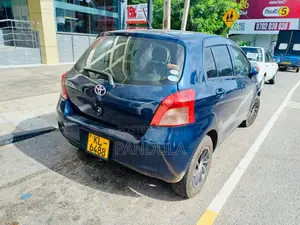 Toyota Vitz 2007 Car (Used)