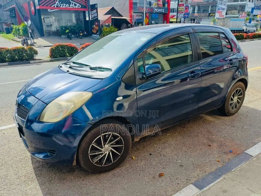 Toyota Vitz 2007 Car (Used)