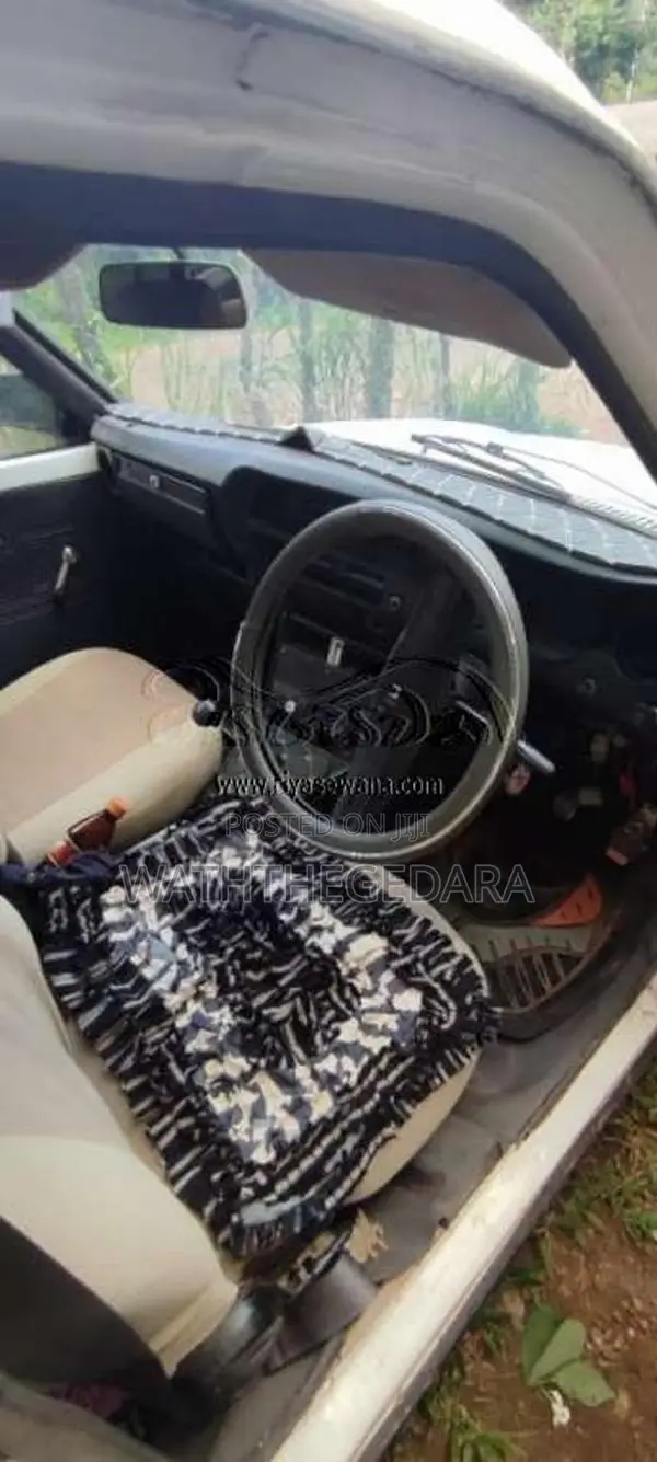 Mitsubishi Lancer 1977 Car (Used)