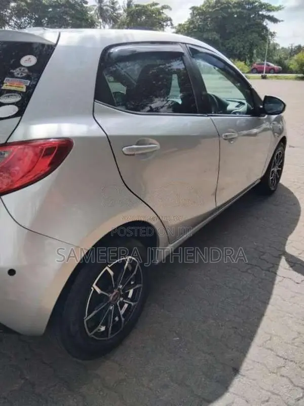 Mazda Demio 2009 Car (Used)