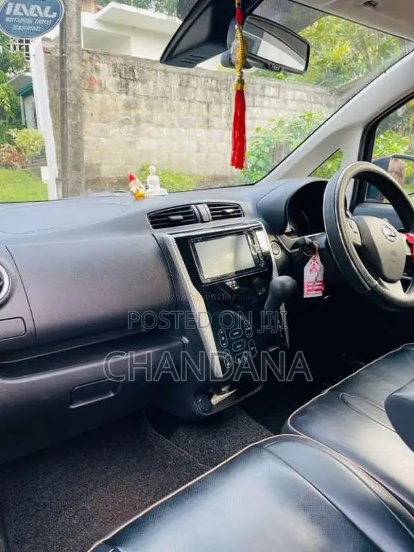 Nissan Dayz Highway Star 2018 Car (Used)