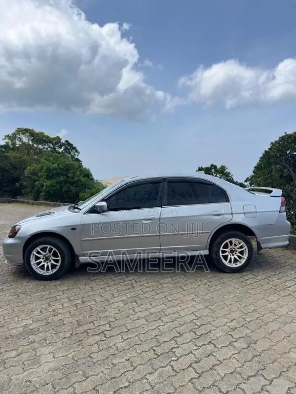 Honda Civic 2004 Car (Used)