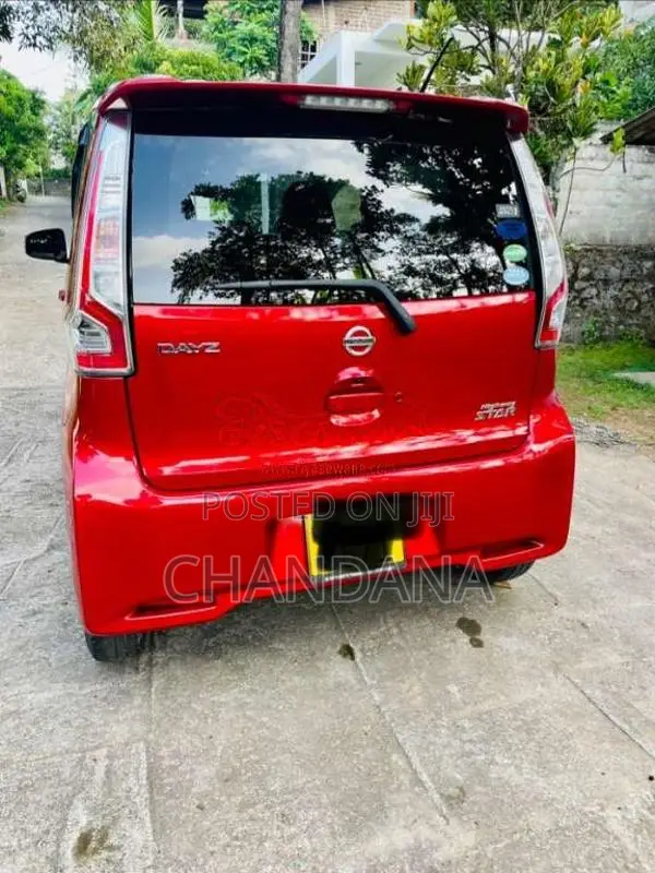Nissan Dayz Highway Star 2018 Car (Used)