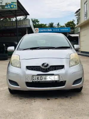 Toyota Vitz 2008 Car (Used)