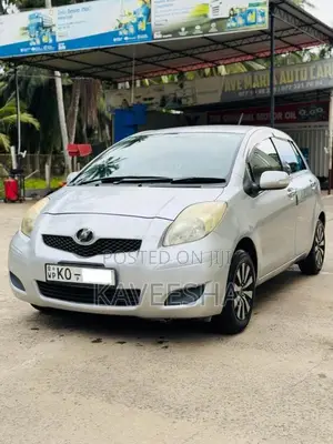 Toyota Vitz 2008 Car (Used)