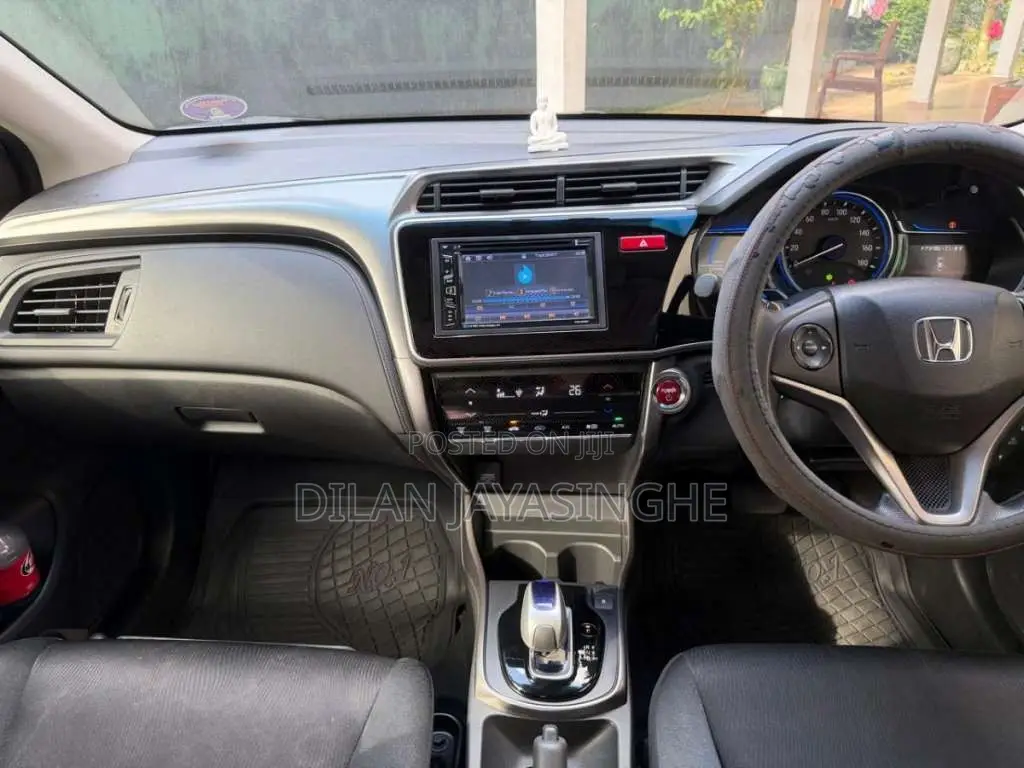 Honda Grace 2015 Car (Used)