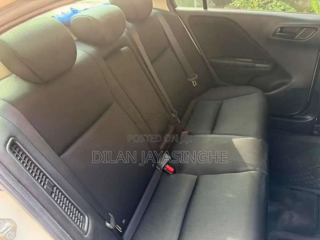 Honda Grace 2015 Car (Used)