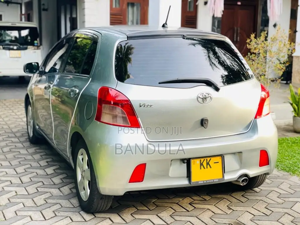 Toyota Vitz U Grade 2007 Car (Used)
