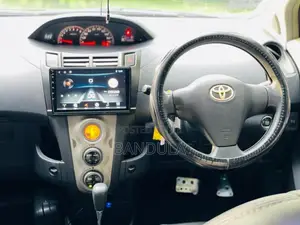 Toyota Vitz U Grade 2007 Car (Used)