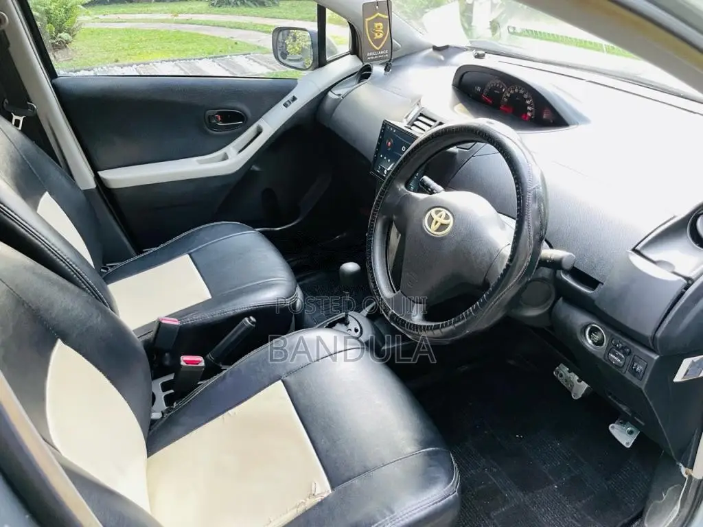 Toyota Vitz U Grade 2007 Car (Used)