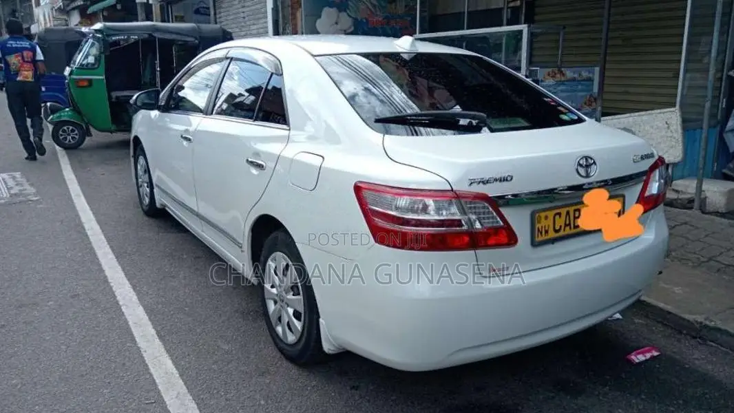 Toyota Premio 2013 Car (Used)