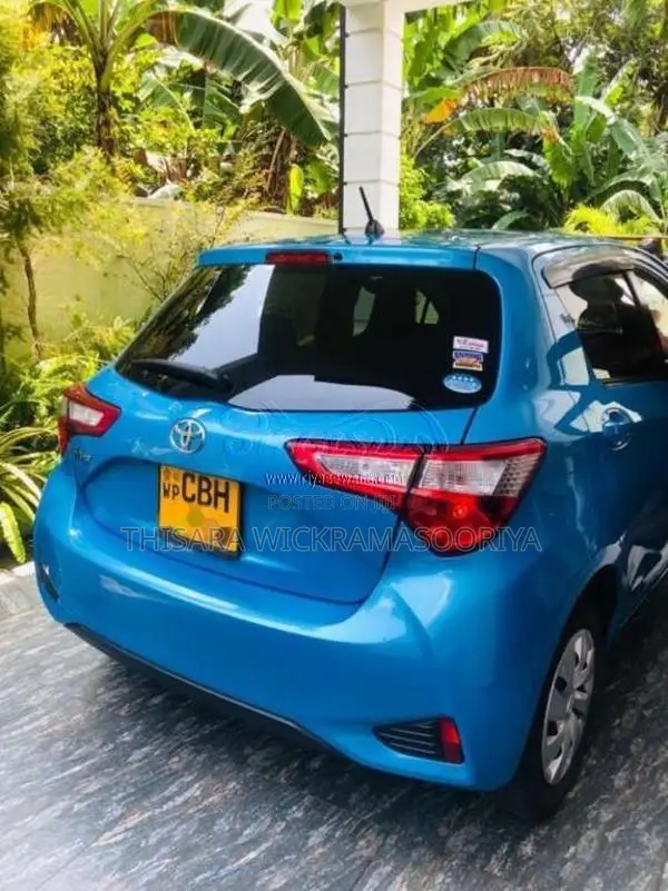 Toyota Vitz 2019 Car (Used)