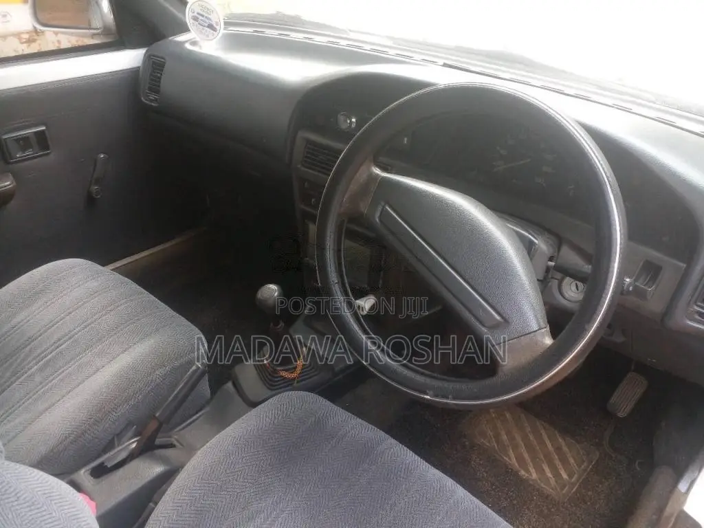 Toyota Corolla 1990 Car (Used)