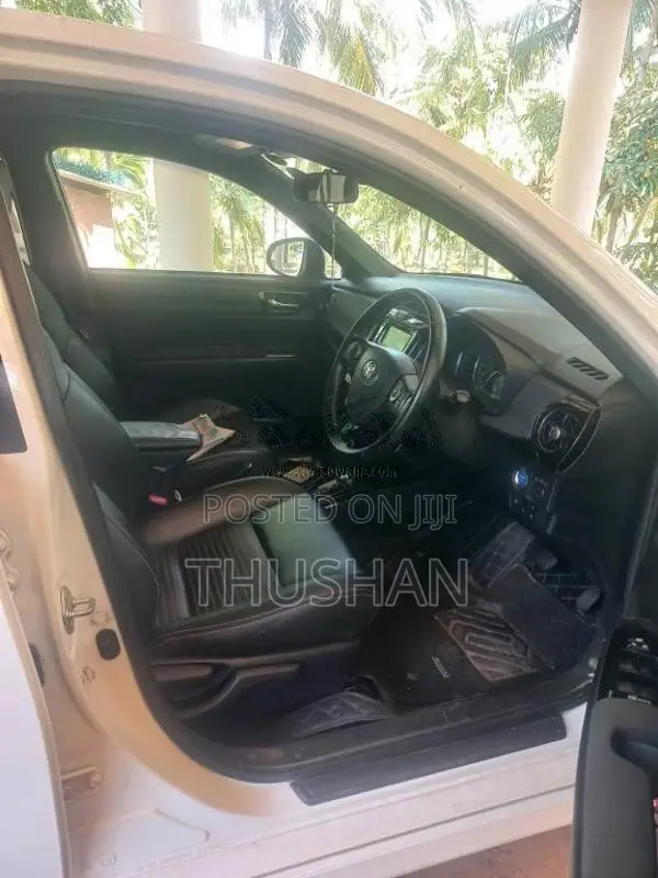 Toyota Axio Wxb 2018 Car (Used)