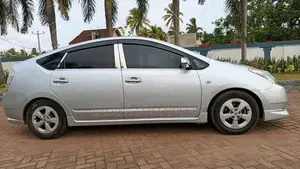 Toyota Prius 2008 Car (Used)