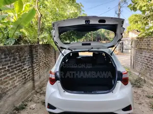 Toyota Vitz 2018 Car (Used)