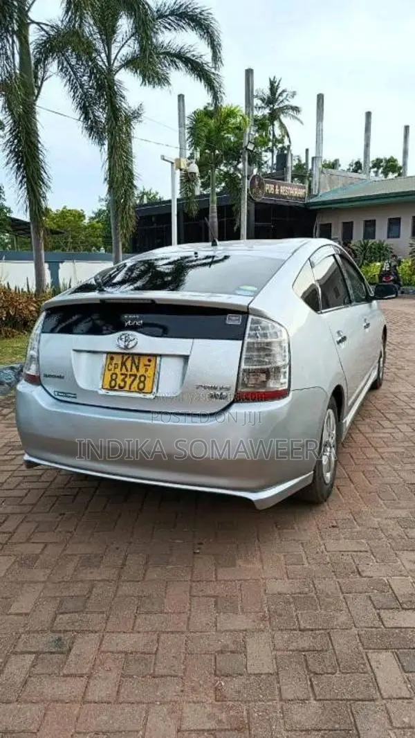 Toyota Prius 2008 Car (Used)