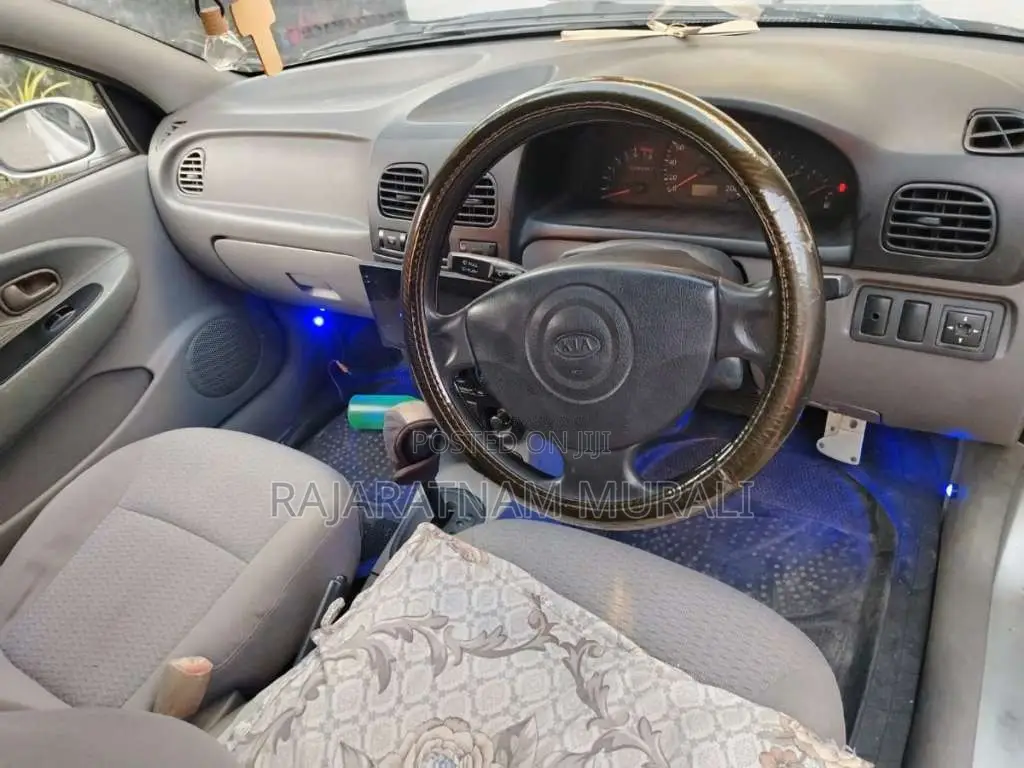 Kia Rio 2001 Car (Used)