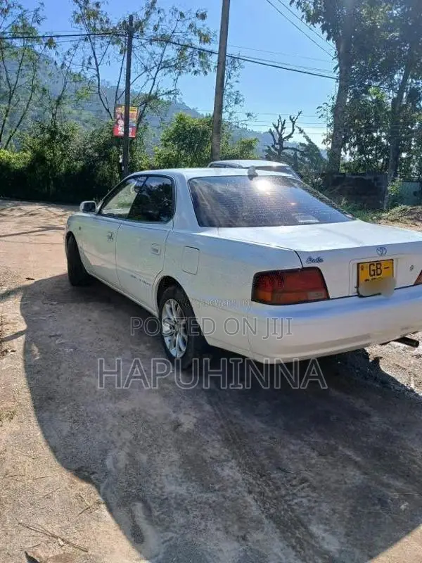 Toyota Vista Cv 40 1998 Car (Used)