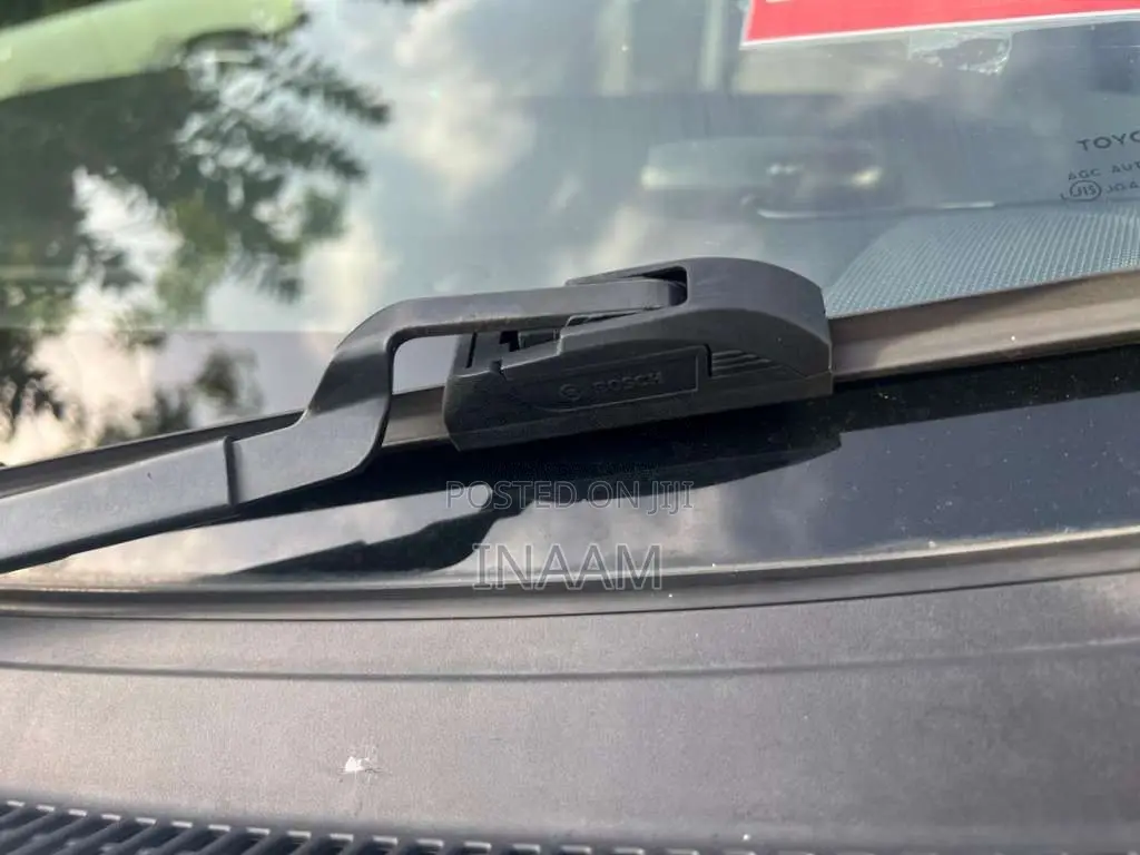 Toyota Prius 2012 Car (Used)