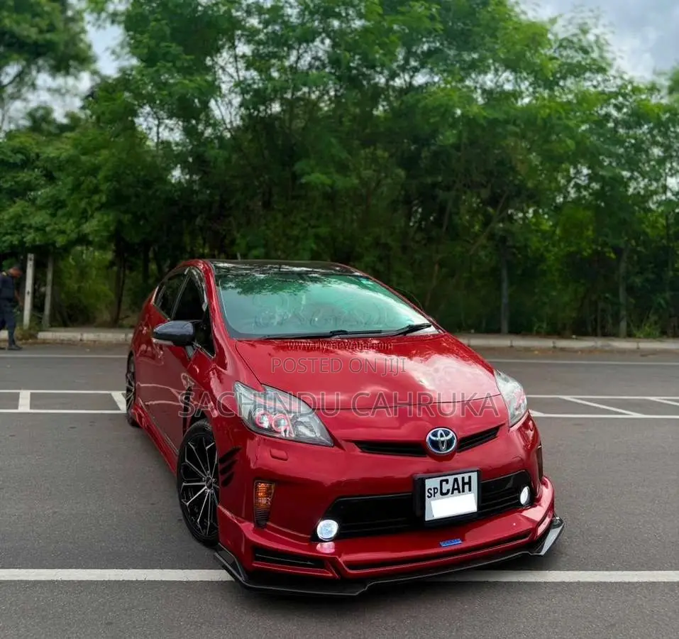 Toyota Prius 2015 Car (Used)