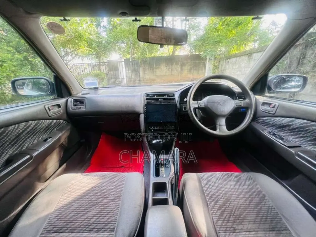 Toyota Corona 1996 Car (Used)